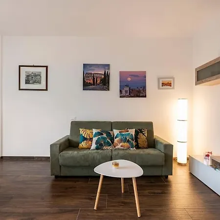 Soul In Rome, Vatican Museum Apartment Rome