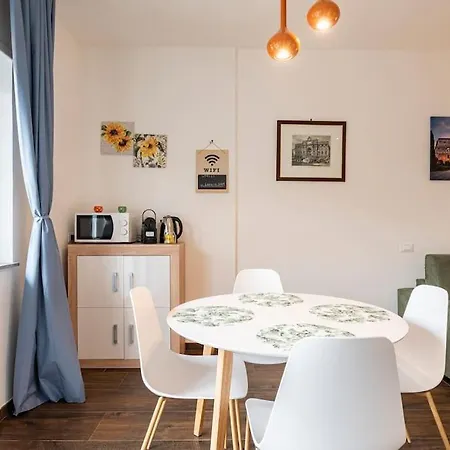 Apartment Soul In Rome, Vatican Museum *